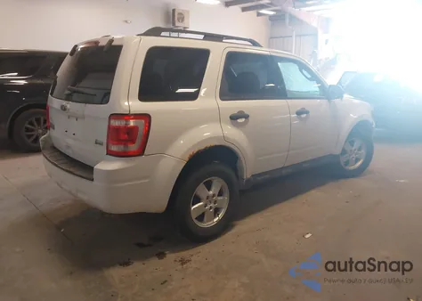 2012 Ford Escape Xlt z USA, uszkodzony, nr VIN 1FMCU9DG3CKA94439